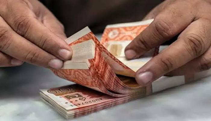 سرکاری ملازمین کی موجیں، ایڈوانس کتنے ماہ کی تنخواہ لے سکتے ہیں؟
