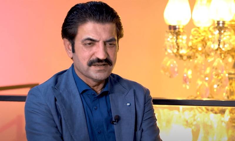 خواتین نے جنسی ہراسانی اور ہنی ٹریپ کا نشانہ بنایا، شیر افضل مروت کا انکشاف