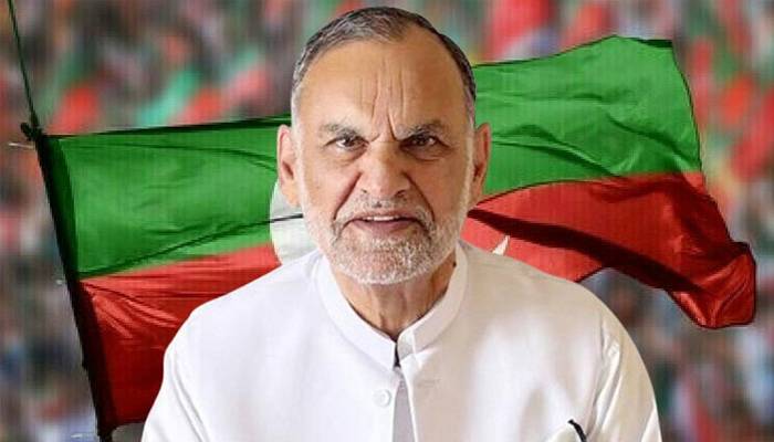 پی ٹی آئی رہنما اعظم سواتی متنازع ٹوئٹس کے 2 مقدمات میں بری