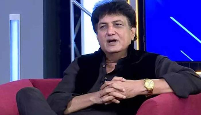 ڈرامہ نگار خلیل الرحمٰن قمر کو نازیبا ویڈیو وائرل کی دھمکی، مقدمہ درج