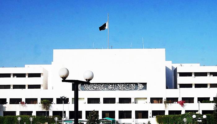 27ویں آئینی ترمیم 14 نومبر تک دونوں ایوانوں سے منظور کروانے کا فیصلہ