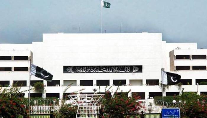 حکومت 27 ویں ترمیم سینیٹ میں پیش کرنے کیلئے پیپلزپارٹی کی سی ای سی کے فیصلے کی منتظر