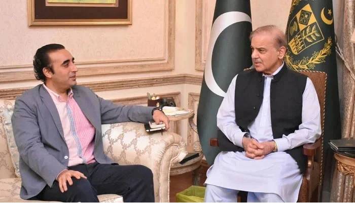 27 ویں آئینی ترمیم: پیپلز پارٹی کی تجاویز منظور، وزیراعظم نے کابینہ اجلاس طلب کر لیا