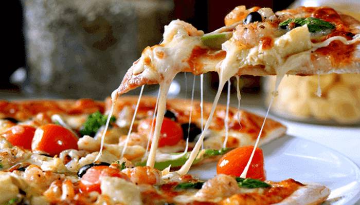 بچوں، بڑوں اور خواتین کو ’پیزا‘ کیوں پسند ہے؟جان کر حیران رہ جائینگے
