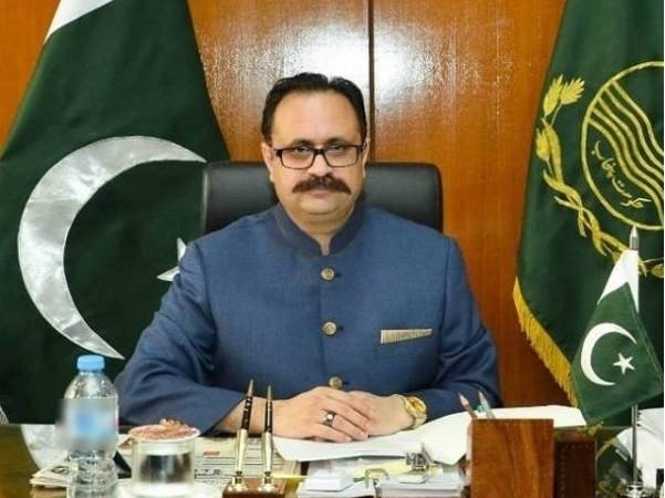 سابق وزیر اعظم  سردار تنویر الیاس کے وارنٹ گرفتاری جاری 