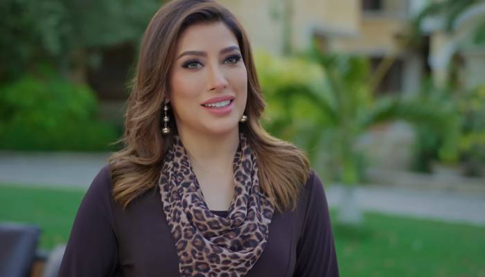 مہوش حیات شوبز انڈسٹری میں مزید کب تک کام کریگی؟اداکارہ نے بتا دیا