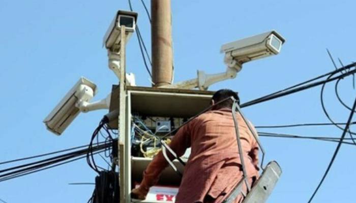 کراچی:سیف سٹی پراجیکٹ کے کیمروں کیلئے لگایا گیا ڈسٹری بیوشن باکس چوری