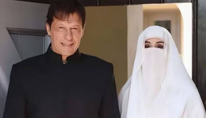 عمران خان کے دورمیں بشریٰ بی بی کس طرح سرکاری فیصلوں پراثرانداز ہوتی تھیں،دی اکانومسٹ کی رپورٹ