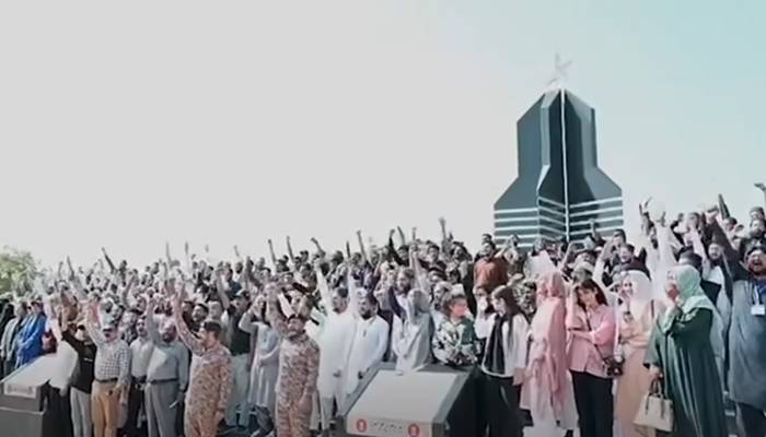 کراچی: طلبہ کا پاکستان رینجرز سندھ کے ٹریننگ سنٹر اور اسکول کا دورہ