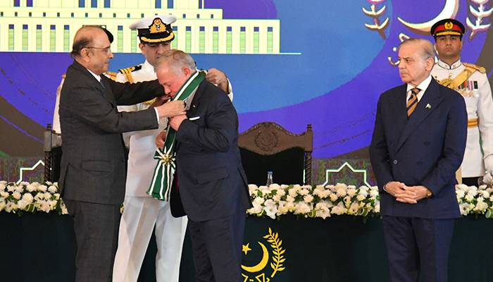 صدرمملکت نے اردن کے شاہ عبد اللہ کو اعلیٰ ترین سول ایوارڈ نشان پاکستان سے نوازا