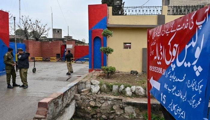 امریکی سفارتخانے کے وفد کی اڈیالہ جیل میں قید امریکی شہری سے ملاقات