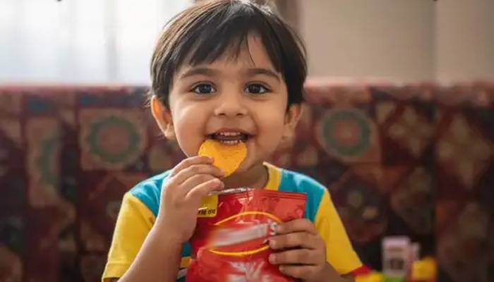  افسوسناک واقعہ، چپس کے پیکٹ نے 4 سالہ بچے کی جان لے لی