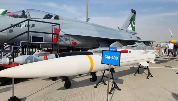 جے ایف۔17 تھنڈر کی فروخت، دوست ملک کیساتھ اہم MoU پر دستخط 