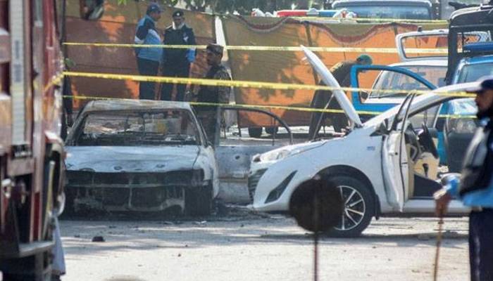 جوڈیشل کمپلیکس حملہ : خودکش بمبار کو جیکٹ پہنچانے والا سہولت کار گرفتار