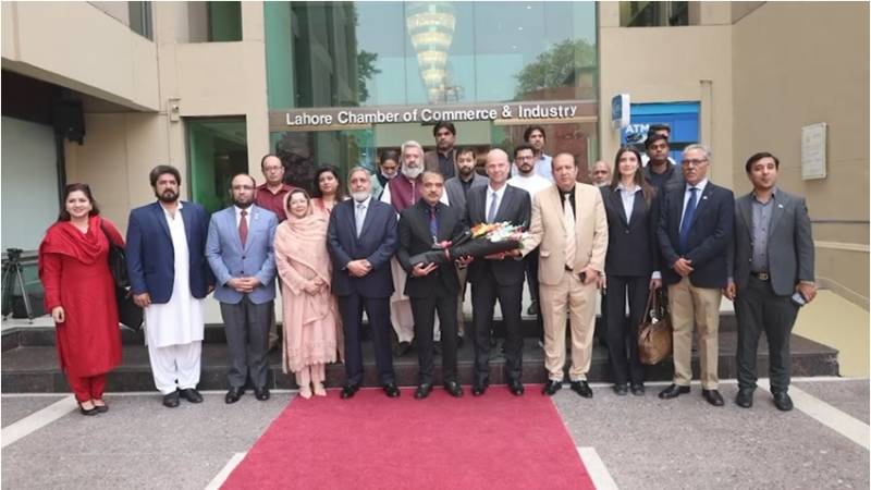 لاہور چیمبر آف کامرس اینڈ انڈسٹری میں بیلجیئم کیٹلاگز کی نمائش کا انعقاد