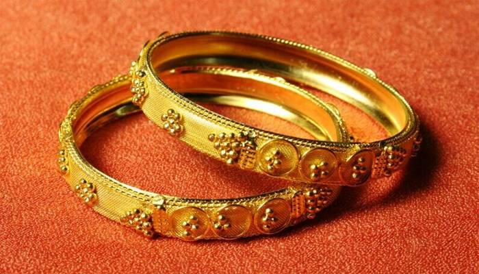 سونے کی فی تولہ قیمت میں 7700 روپے کا بڑا اضافہ