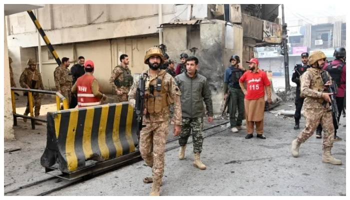 ایف سی ہیڈکوارٹر خودکش دھماکہ، نادرا نے حملہ آوروں کی افغان شہریت کی تصدیق کر دی