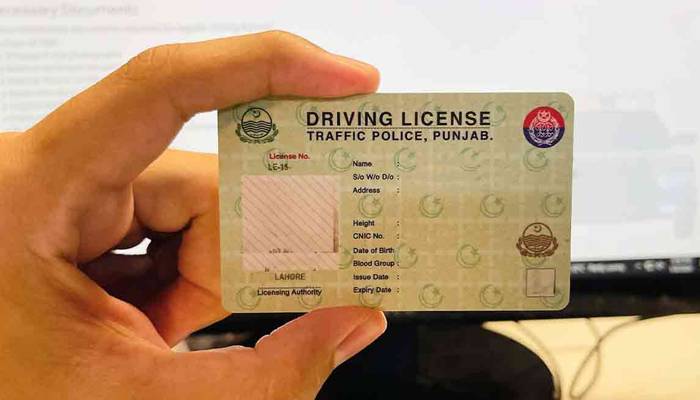 16سال کے بچوں کو سمارٹ کارڈ ، موٹرسائیکل ڈرائیونگ لائسنس کے اجراء کا اصولی فیصلہ