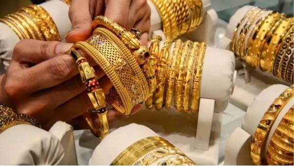 سونے کی قیمت میں مسلسل دوسرے روز بھی بڑی کمی