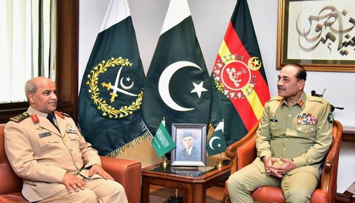 کمانڈر سعودی لینڈ فورسز کی فیلڈ مارشل سے ملاقات، دفاعی تعاون میں مزید اضافے پر اتفاق 