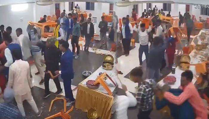 شادی ہال میدان جنگ بن گیا، دولہا، دلہن کے خاندان مٹھائی کیوجہ سے لڑ پڑے
