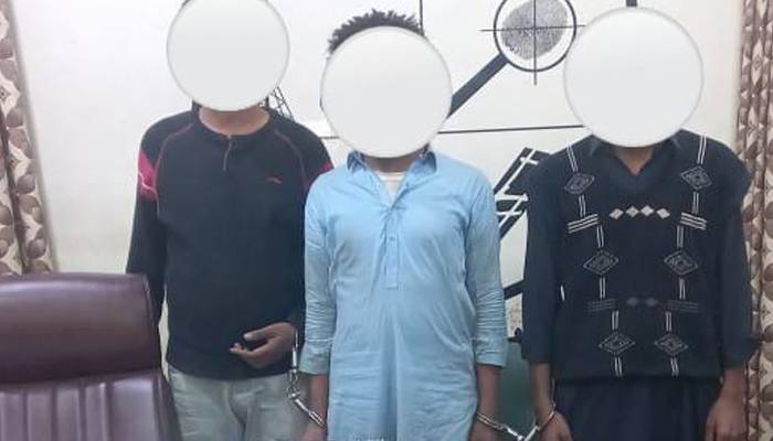 کراچی: شہریوں کو لوٹنے والا تین رکنی ڈکیت گروہ گرفتار