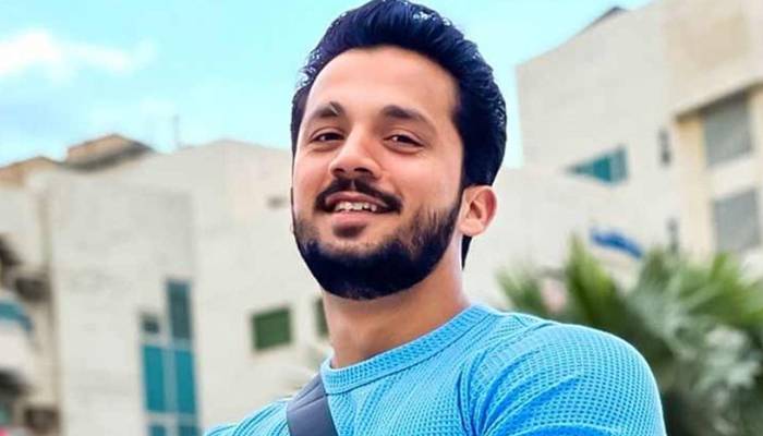 یوٹیوبر رجب بٹ کو برطانیہ سے ڈیپورٹ کردیا گیا