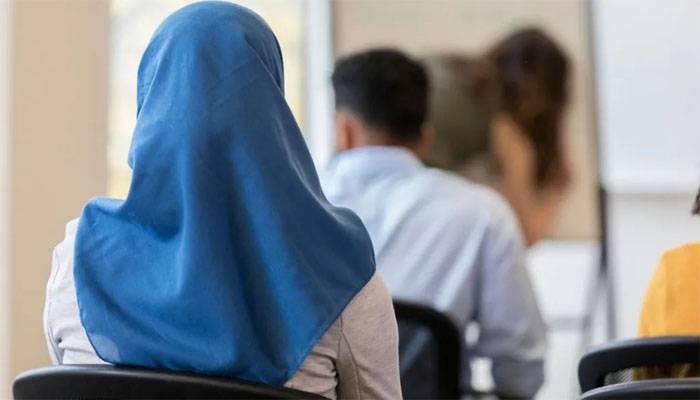 آسٹریا میں 14 سال سے کم عمر لڑکیوں کے حجاب پر پابندی کا قانون منظور