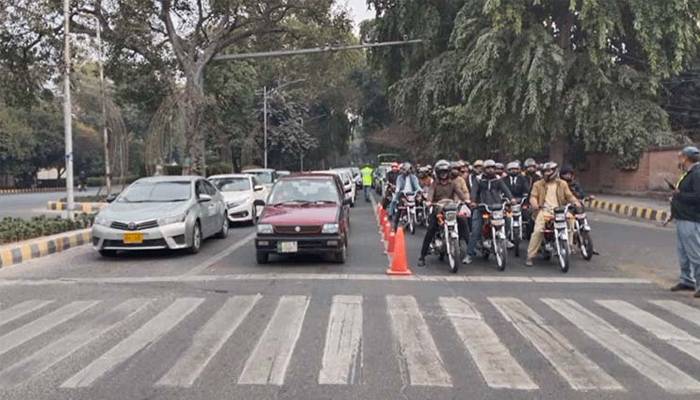 لاہور: شہری کو چوری شدہ موٹرسائیکل کے ای چالان موصول