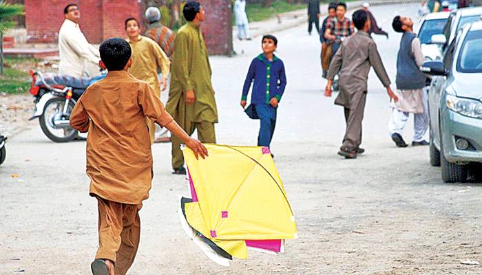 بسنت پر کس سائز کی پتنگ اڑےگی؟فیصلہ کرلیا گیا