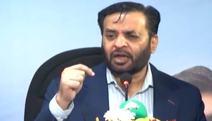 میں وزارت کو جوتے کی نوک پر رکھتا ہوں: مصطفیٰ کمال