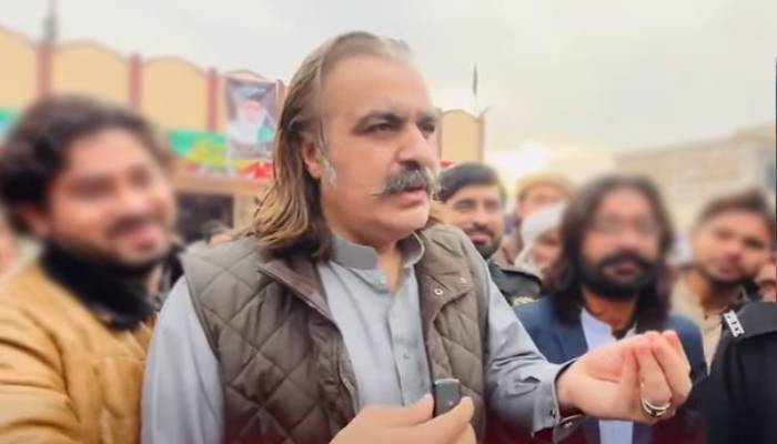 علی امین گنڈا پور پیپلزپارٹی میں شامل؟ صحافی کے سوال پر کیا جواب دیا