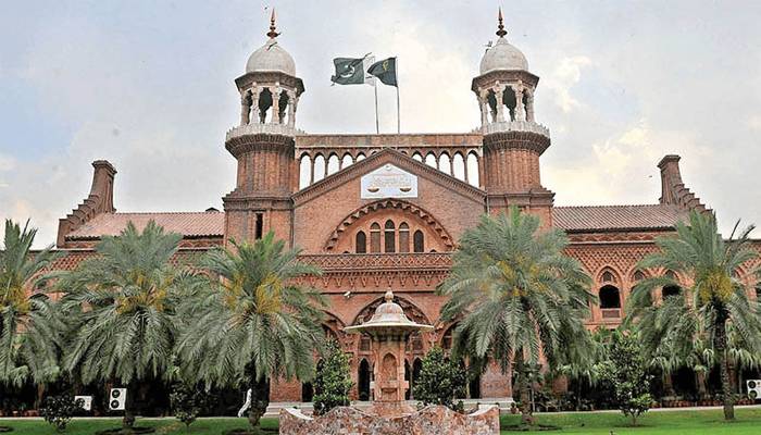بغیر کسی آرڈر کے زبانی طور پر قبضے کیسے دلوائے جا رہے ہیں؟لاہورہائیکورٹ