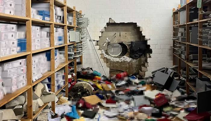 جرمنی: چوروں نےبینک کی دیوارپھاڑ کر10ملین چُرالیے