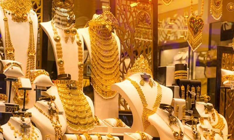 سونے کی قیمتوں میں کمی، فی تولہ سونا 600 روپے سستا