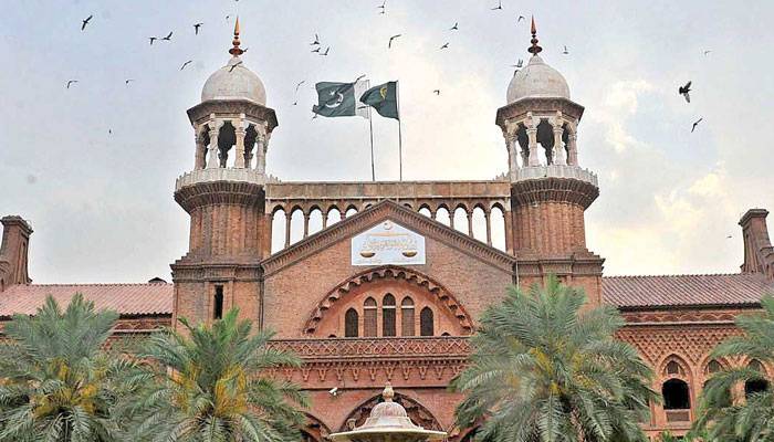 کسی انفرادی شخص کوحق نہیں کہ آزادی اظہارکےنام پرعدلیہ کو اسکینڈلائز کرے،لاہورہائیکورٹ