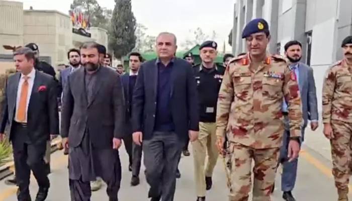 وفاقی وزیرداخلہ محسن نقوی اور وزیر اعلی بلوچستان سرفراز بگٹی کا ایف سی کور بلوچستان، نارتھ ہیڈ کوارٹر کا دورہ