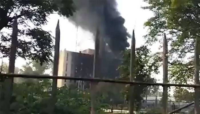 ریڈیو پاکستان کیس: سہیل آفریدی کے خلاف کارروائی پر پشاور پولیس کی مشاورت شروع
