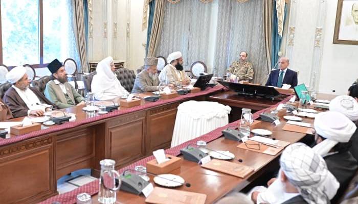 دہشت گردی کو پاکستان کی سرحدوں سے اٹھا کر بحر ہند میں ڈبو دیں گے،وزیراعظم