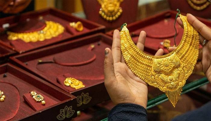 سونے کی قیمت میں مسلسل دوسرے روز بھی کمی ریکارڈ