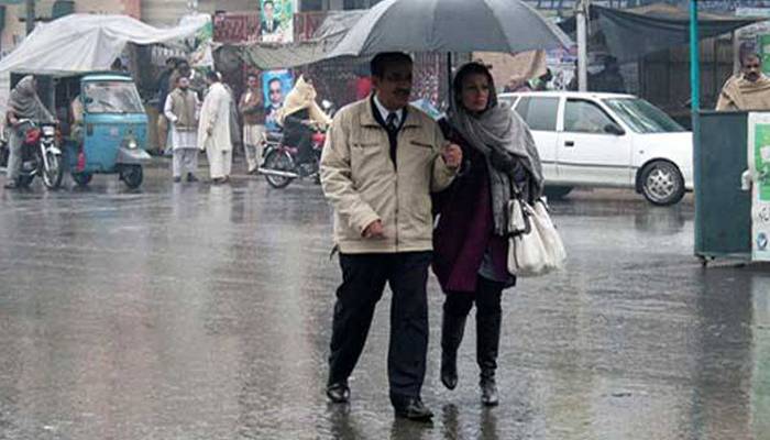 لاہور سمیت ملک کے مختلف علاقوں میں بارش، سردی کی شدت میں اضافہ