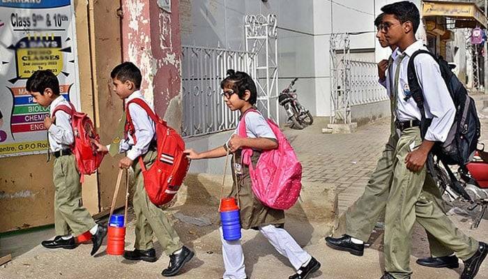 سندھ: نجی اسکولوں کو پسماندہ طلبہ کو مفت تعلیم دینے کی ہدایت