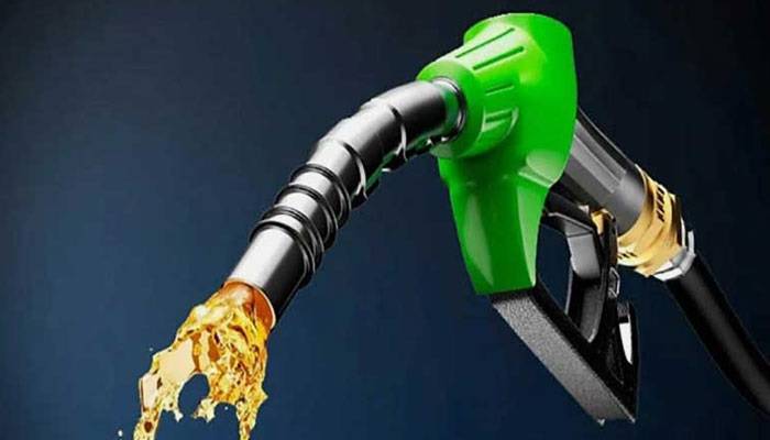حکومت نے پیٹرولیم مصنوعات کی نئی قیمتوں کا اعلان کر دیا