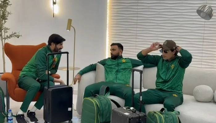 پاکستانی ٹیم آئی سی سی ٹی ٹوئنٹی ورلڈ کپ کے لیے سری لنکا روانہ