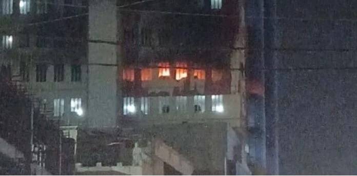 کراچی موبائل مارکیٹ میں لگنے والی آگ پر قابو پا لیا گیا