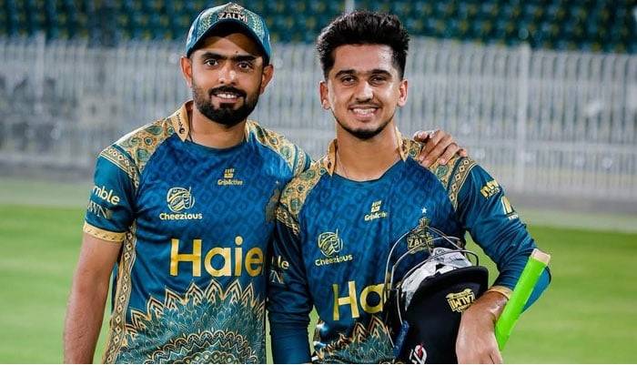 پشاور زلمی نے بابر اعظم کو ریٹین کرنے کا فیصلہ کر لیا، صائم ایوب کو ریلیز کیا جائے گا