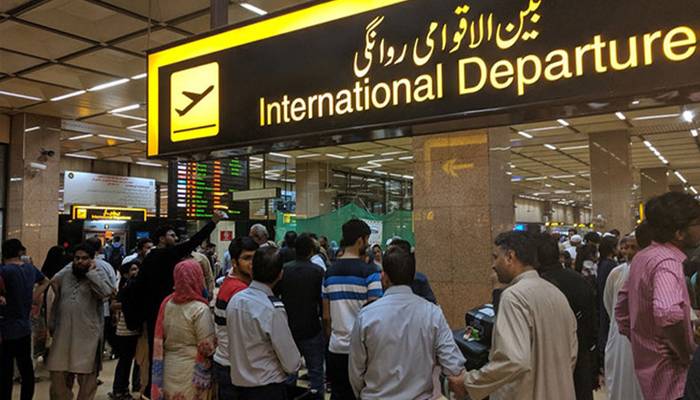 پاکستان چھوڑنے والوں کی تعداد میں بڑا اضافہ ہو گیا 