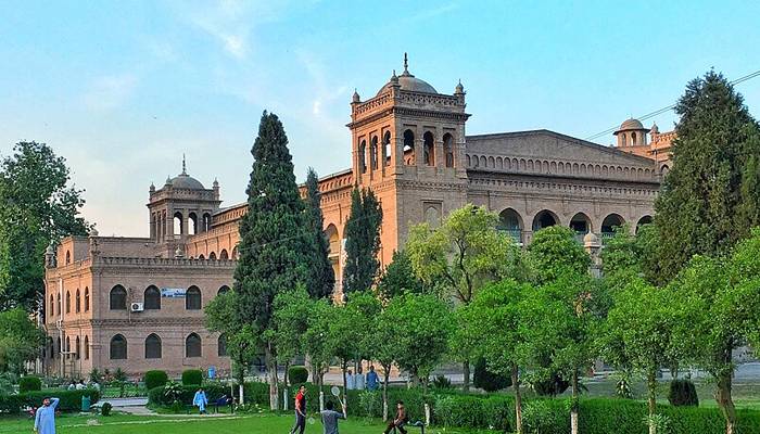 خیبرپختونخوا: گرلز کالجز میں  ماڈلنگ، موسیقی، رقص اور دیگر سرگرمیوں پر پابندی لگا دی گئی