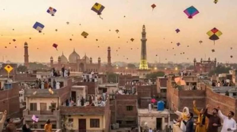 بسنت کے دنوں لیزر لائٹ کے استعمال پر پابندی لگا دی گئی 