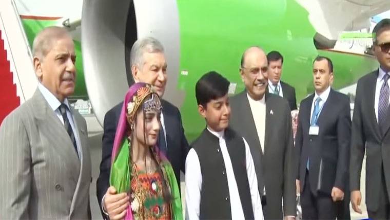 ازبکستان کے صدر دو روزہ دورے پر پاکستان پہنچ گئے
